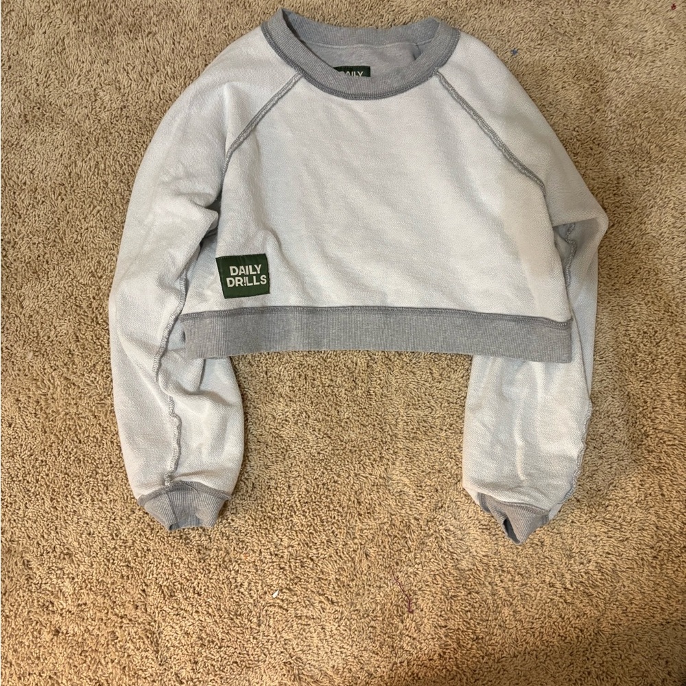 Daily Drills Light Gray Cropped Sweatshirt